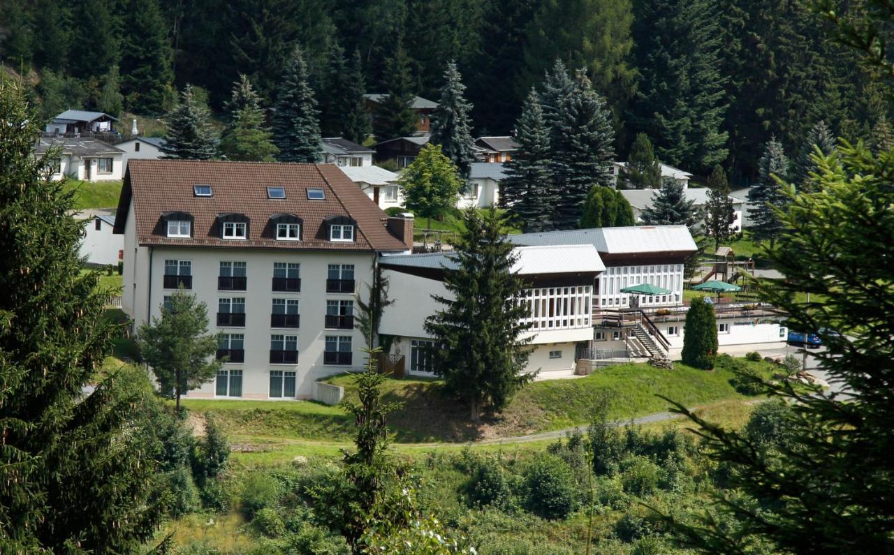 Waldhotel Feldbachtal Neuhaus am Rennweg Exteriér fotografie